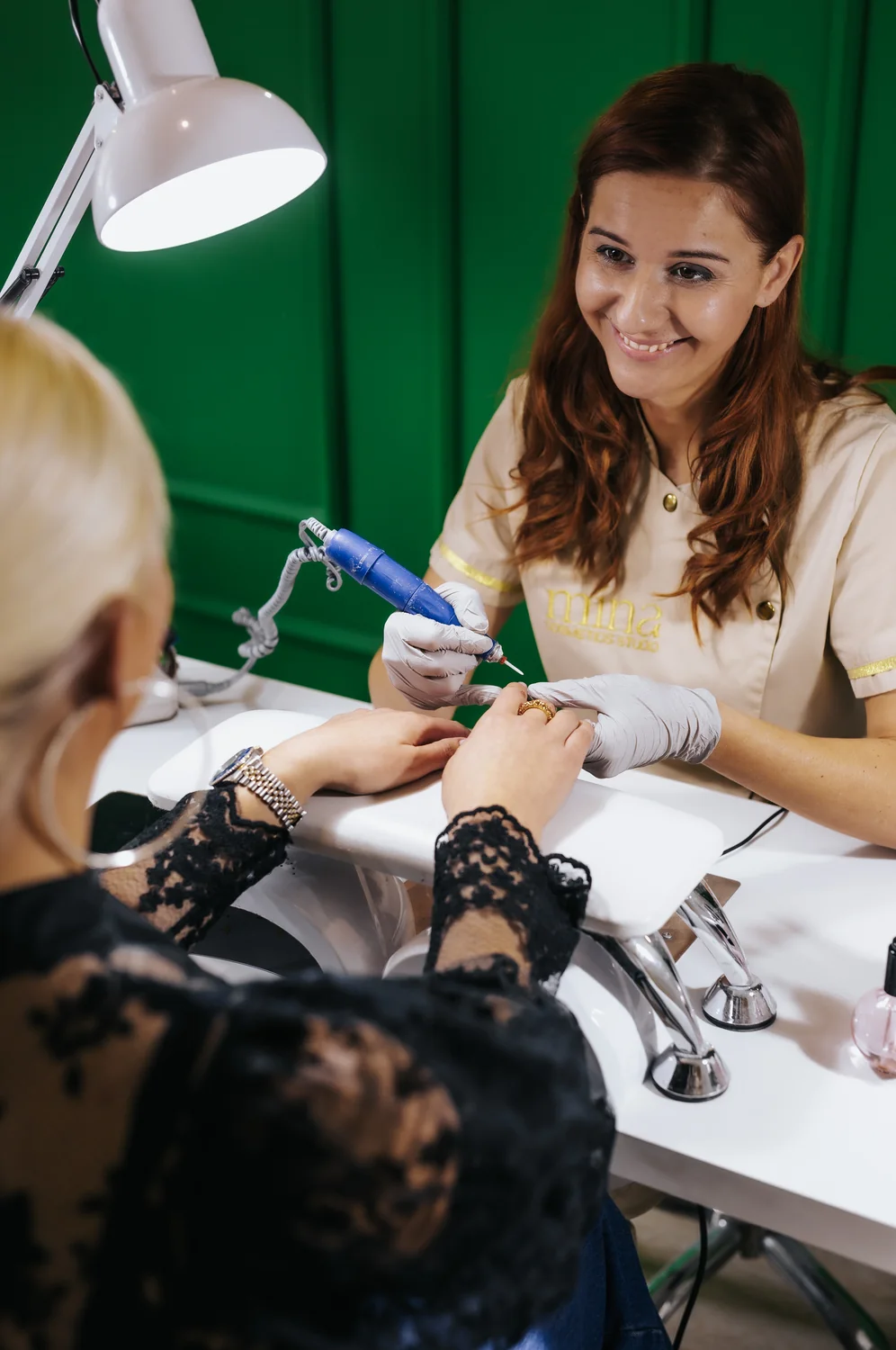 Nail art i njega noktiju u Mina studiju